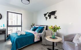 Luxury Apartment With Large Terrace